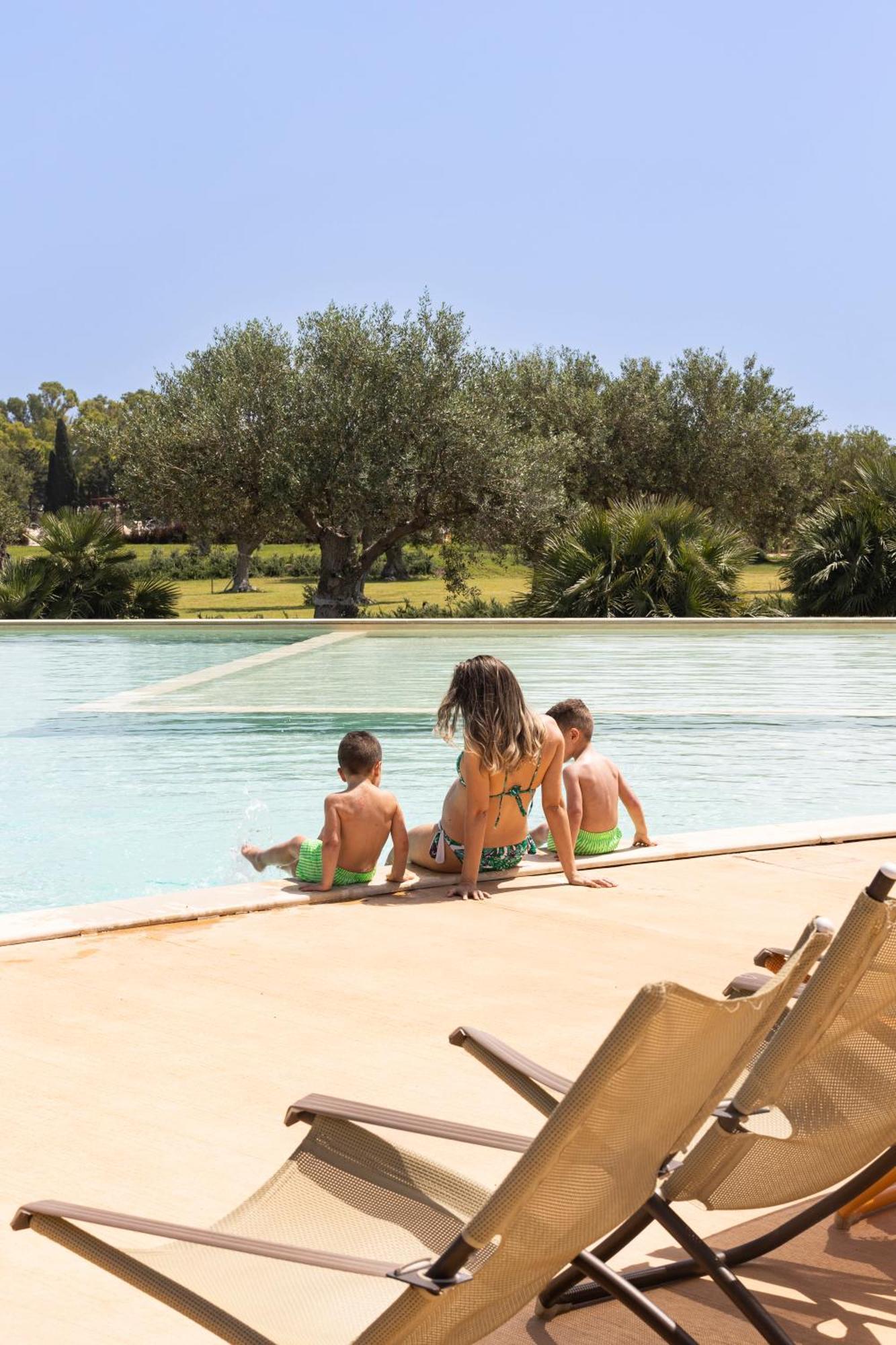 Agua Green Resort Reitani Luaran gambar